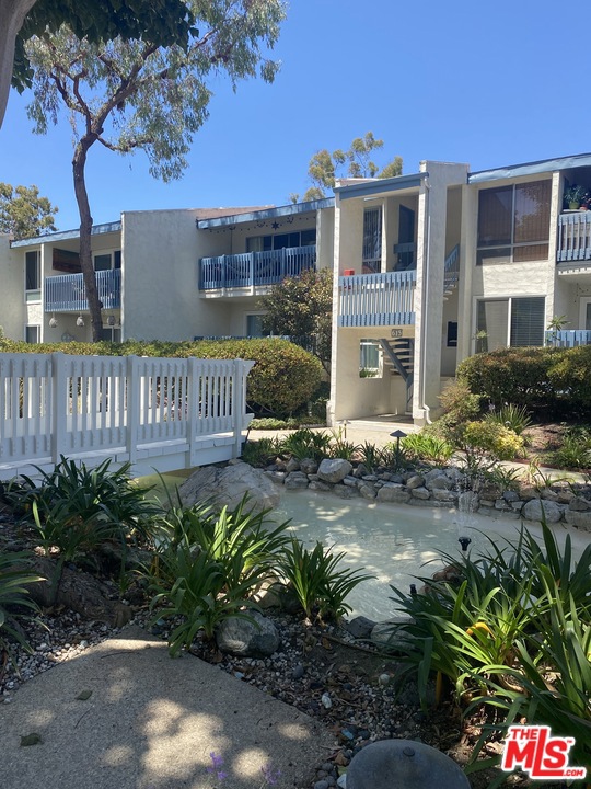 605 Prospect Avenue, Redondo Beach, California 90277, 1 Bedroom Bedrooms, ,1 BathroomBathrooms,Residential,Sold,Prospect,21770878