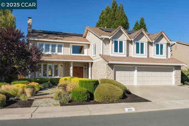 260 Edinburgh Cir, Danville CA: https://media.crmls.org/mediaz/a000487f-6bc9-434d-9009-1062483de676.jpg