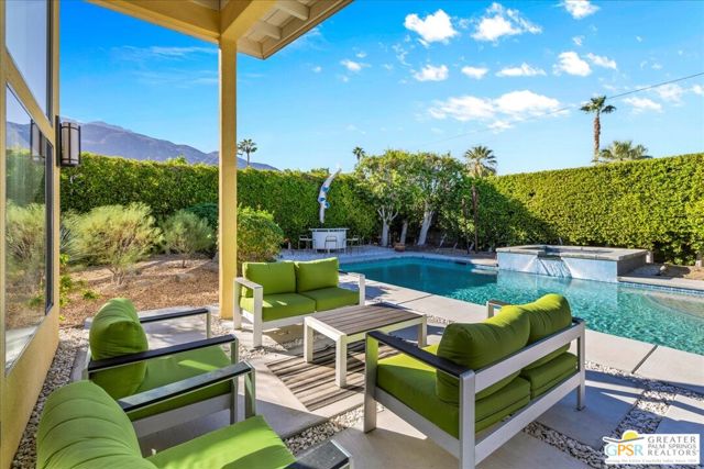 1554 E San Lucas Road, Palm Springs CA: https://media.crmls.org/mediaz/a0006b14-8eed-4180-957e-45d80fc91493.jpg