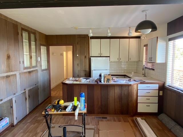 21460 Bear Creek Road, Los Gatos CA: https://media.crmls.org/mediaz/a0009b4c-7a95-44d2-9c82-2b68faab82c8.jpg