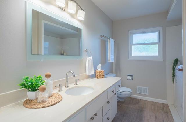 1244 La Mirada Drive, Salinas CA: https://media.crmls.org/mediaz/a000b2c9-7064-4b69-91f4-1b836fc18aee.jpg