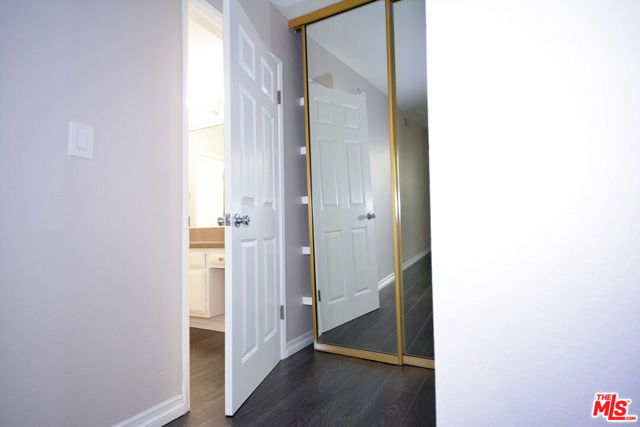 750 N Kings Road, West Hollywood CA: https://media.crmls.org/mediaz/a0015b03-1582-444f-99e3-94f2b6199c7f.jpg