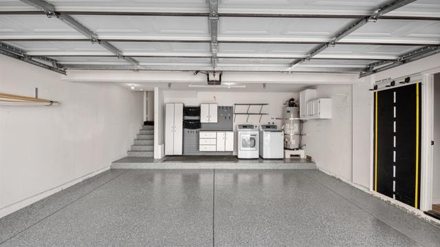 190 Bautista Court, Oceanside CA: https://media.crmls.org/mediaz/a0019915-0a1e-4a79-b26f-e8ee9db182c8.jpg