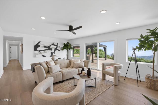 Detail Gallery Image 9 of 61 For 1221 Colina Vt, Ventura,  CA 93003 - 4 Beds | 2/1 Baths