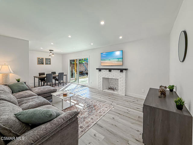 7729 Sedan Avenue, West Hills CA: https://media.crmls.org/mediaz/a0026738-64d4-4575-a4f2-3ffaec7d05e2.jpg