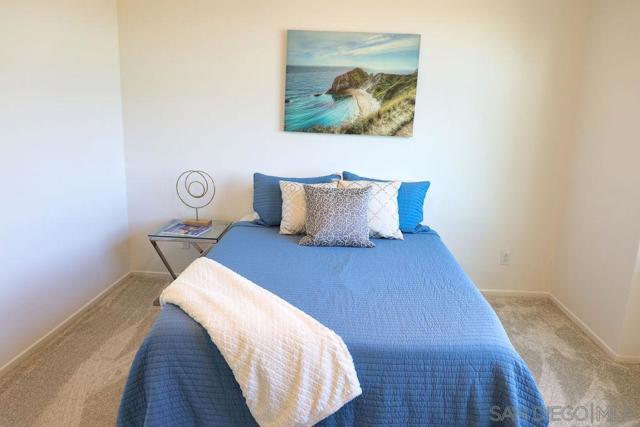 1367 Santa Diana, Chula Vista CA: https://media.crmls.org/mediaz/a002fb2d-5e61-47d5-8796-9e1babf607e6.jpg