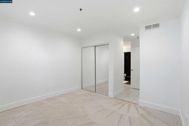 2560 Oak Rd, Walnut Creek CA: https://media.crmls.org/mediaz/a00529f5-b3f0-40d6-bda6-74d125e4514e.jpg