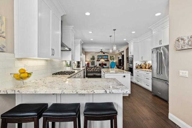1467 Belmont Park Road, Oceanside CA: https://media.crmls.org/mediaz/a0067cc5-d129-4d1e-a394-e9ff161bdca7.jpg
