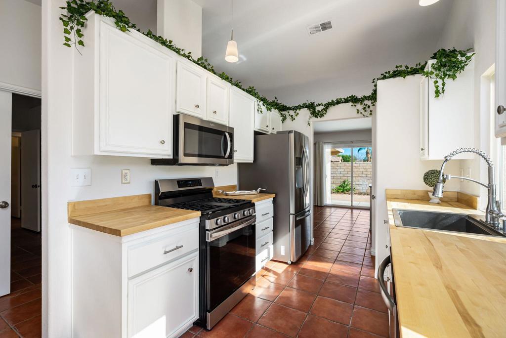 MLS #219138342DA image #13