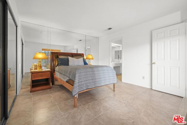76645 Sheba Way, Palm Desert CA: https://media.crmls.org/mediaz/a0078bdd-7df5-492e-bb11-1a0693098929.jpg