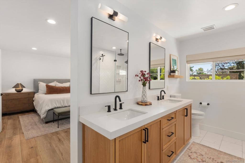 1063 San Julian - photo 16