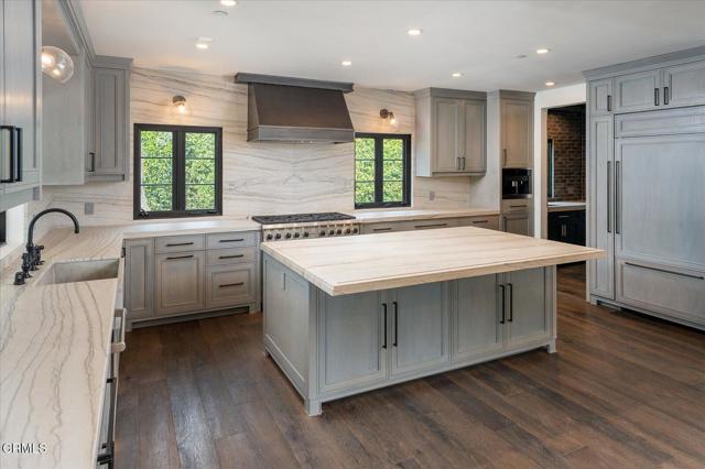 Detail Gallery Image 18 of 76 For 1329 Campbell St, Glendale,  CA 91207 - 4 Beds | 6 Baths