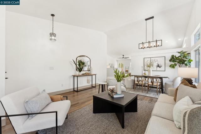 3075 Shiles Loop, Brentwood CA: https://media.crmls.org/mediaz/a00a48a8-463f-4b76-b4e5-b3cbd35ac236.jpg