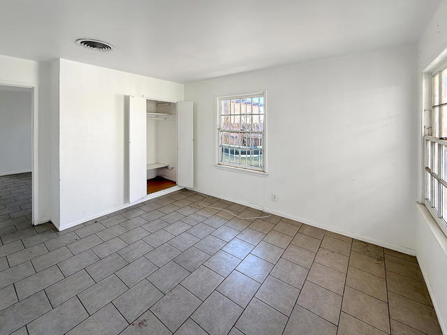 83053 Sonora Avenue, Indio CA: https://media.crmls.org/mediaz/a00a82b0-dcf3-4e1d-ba69-01a73c511e40.jpg