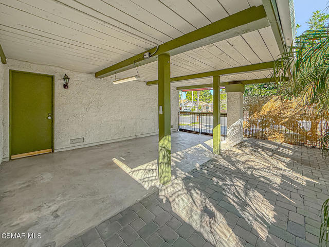 2098 Covington Avenue, Simi Valley CA: https://media.crmls.org/mediaz/a00ae2bb-1bf5-4dce-898f-cc8652805b9c.jpg