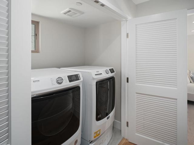 851 53 Sapphire, San Diego CA: https://media.crmls.org/mediaz/a00ae57c-b11d-44b7-93f7-701ba1d023d8.jpg