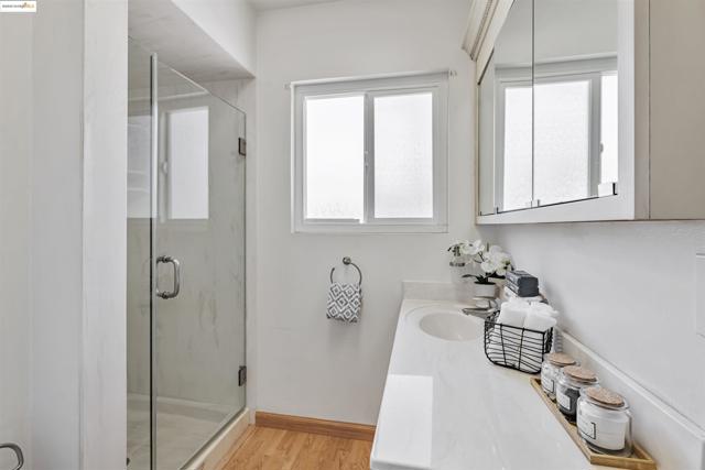 197 Georgia Way, San Leandro CA: https://media.crmls.org/mediaz/a00b22de-fe97-4c3f-9115-278dcc3f27b0.jpg