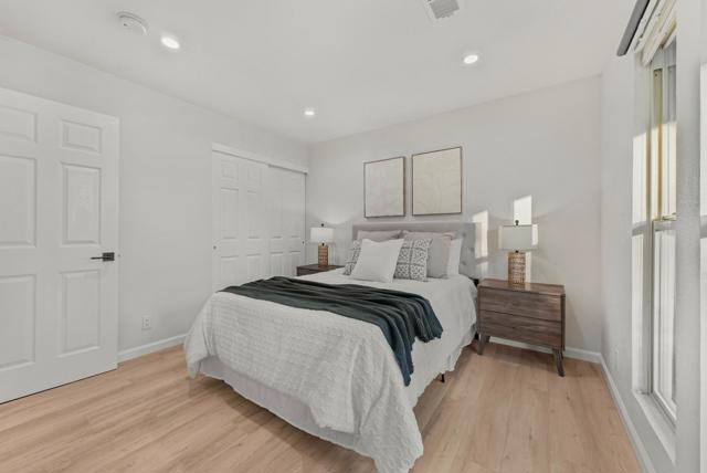 220 Red Oak Drive, Sunnyvale CA: https://media.crmls.org/mediaz/a00b7723-ecb8-42bc-8cd8-31a500572174.jpg