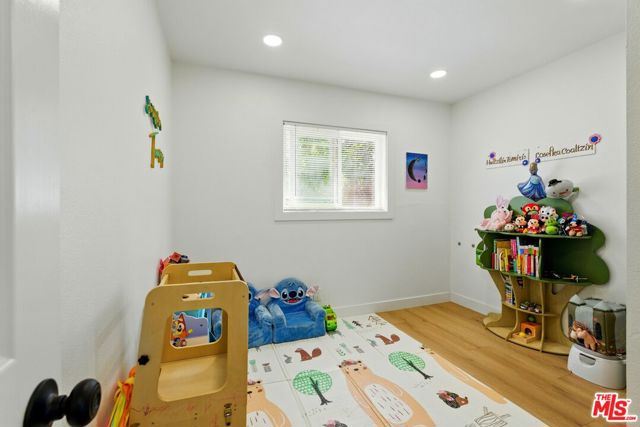 11862 Santa Maria Street, Stanton CA: https://media.crmls.org/mediaz/a00be89f-de95-4a61-826e-f97eb8a130a9.jpg