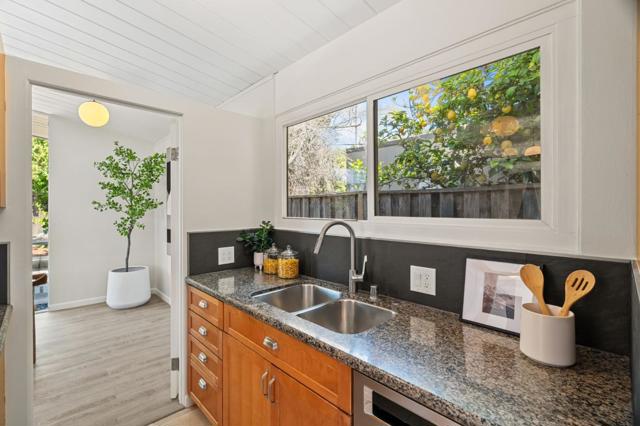 1472 Kingfisher Way, Sunnyvale CA: https://media.crmls.org/mediaz/a00c3188-d221-44cd-8fca-41ab71ea8004.jpg