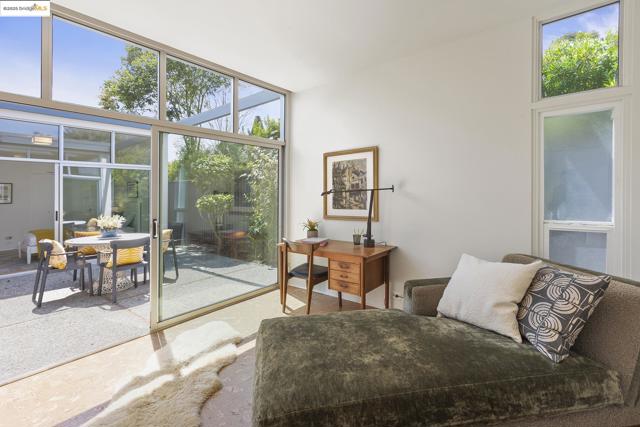 7145 View Ave, El Cerrito CA: https://media.crmls.org/mediaz/a00db174-368a-423b-ba56-709a9a9f91af.jpg