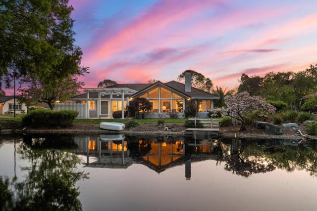 8047 Chardonay Court, San Jose CA: https://media.crmls.org/mediaz/a00e1267-595f-468d-bdb3-c9af6020d7ad.jpg