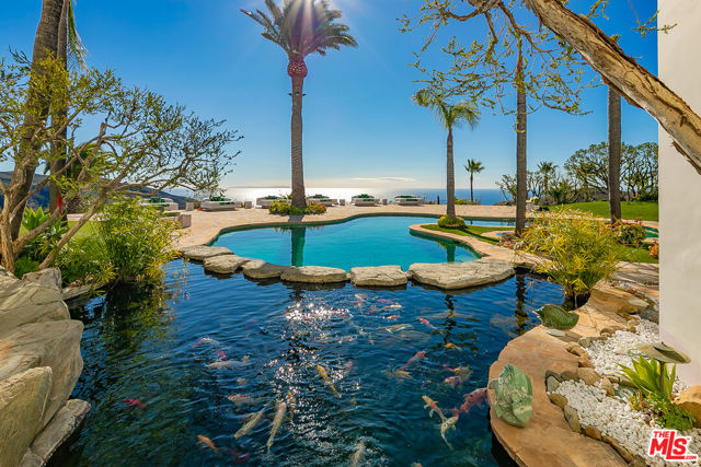 10502 Yellow Hill Road, Malibu CA: https://media.crmls.org/mediaz/a00ec47f-7960-43da-8799-589bbd5a43c7.jpg