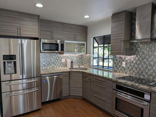 217 Ada Avenue, Mountain View CA: https://media.crmls.org/mediaz/a00ed373-cad9-49c0-8b49-8181569f42cc.jpg