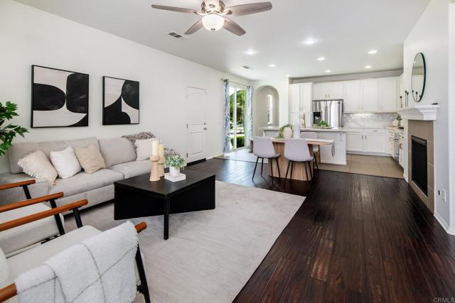 Detail Gallery Image 14 of 37 For 3428 Filoli Circle, Carlsbad,  CA 92009 - 3 Beds | 3/1 Baths