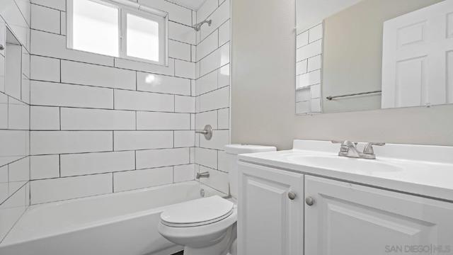 4275 77 College Ave, San Diego CA: https://media.crmls.org/mediaz/a00f37ed-1b7b-4713-92a0-6d95bd16e1bc.jpg