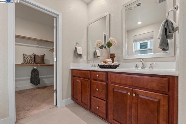 Image 45 of 60 For 2880 Stringham Way