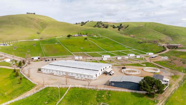 6033 Dagnino Road, Livermore CA: https://media.crmls.org/mediaz/a0112c09-afed-411b-bf68-51da1c440390.jpg