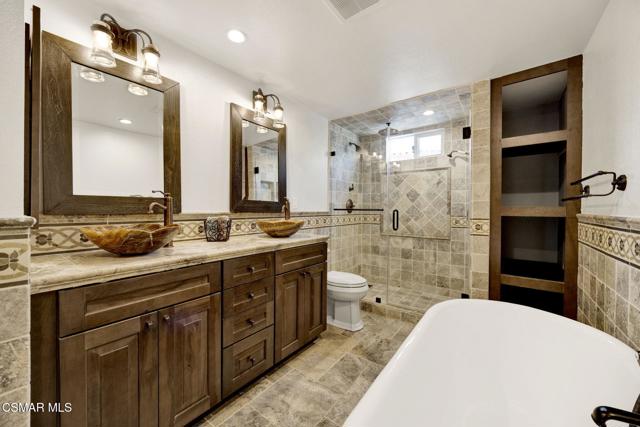 1661 Oldcastle Place, Westlake Village CA: https://media.crmls.org/mediaz/a011ce42-5ff8-487c-9c06-9bb5e5deda0b.jpg