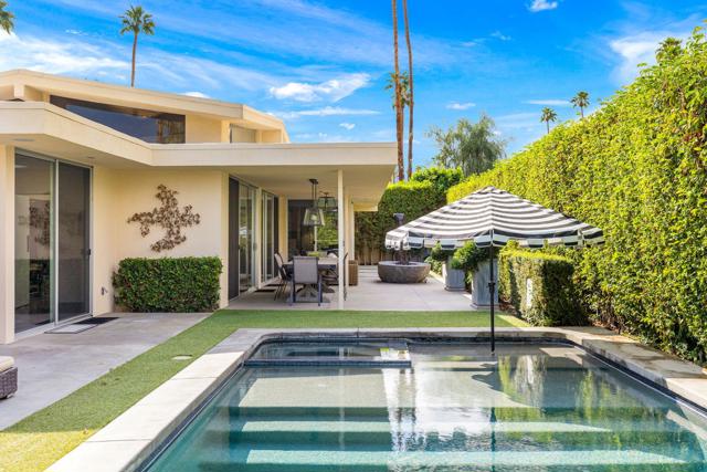 2015 S Toledo Avenue, Palm Springs CA: https://media.crmls.org/mediaz/a012f7fd-099c-4556-b93d-caee9249acbb.jpg