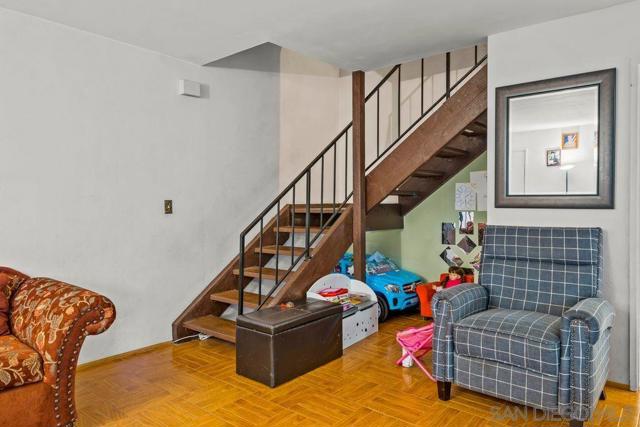 Image 15 of 24 For 1302 San Ysidro  Unit C