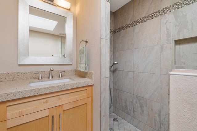 44 San Sebastian Drive, Rancho Mirage CA: https://media.crmls.org/mediaz/a0134da2-a5ca-48ff-9194-e46af6708940.jpg