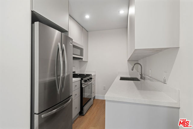 420 S Sepulveda Boulevard, Los Angeles CA: https://media.crmls.org/mediaz/a0145c72-2bed-483d-a537-42d7b461bf04.jpg
