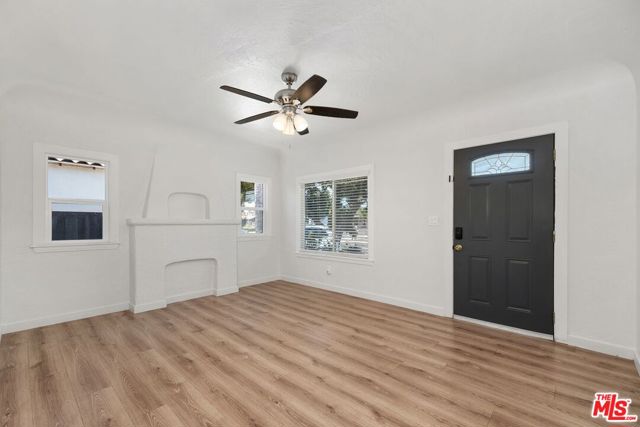 672 E 119th Street, Los Angeles CA: https://media.crmls.org/mediaz/a014a5dc-1754-4610-b793-cffa7d8cd98e.jpg