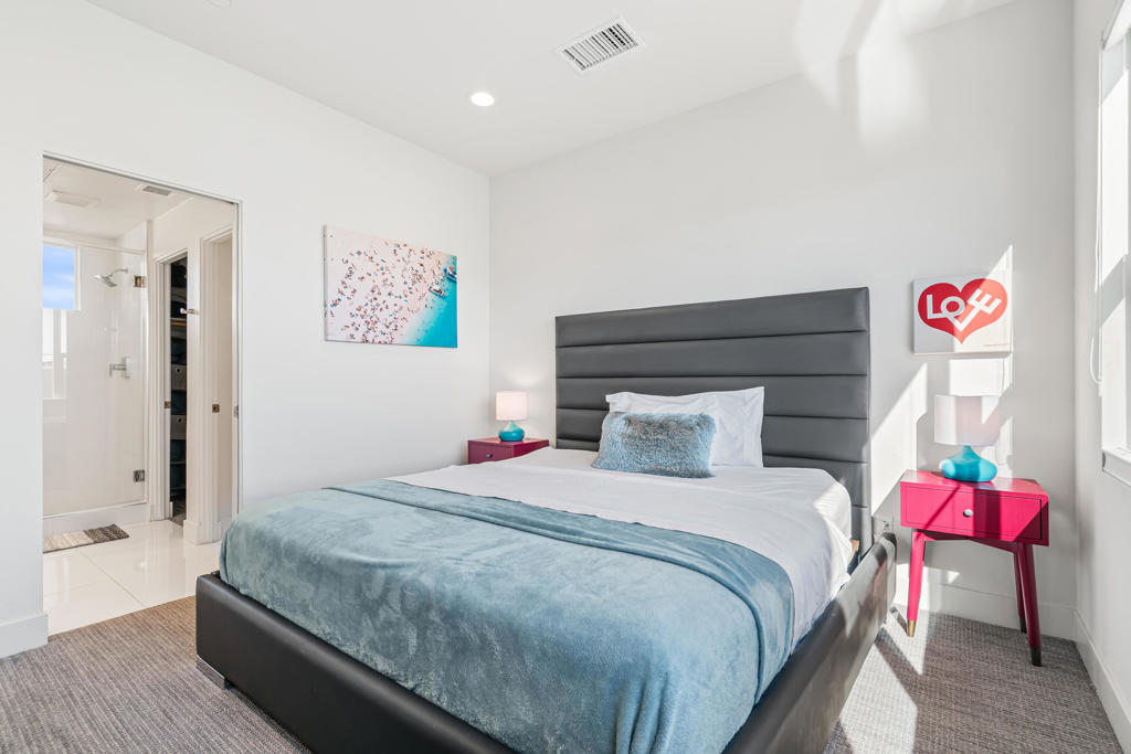 MLS #219138512PS image #32