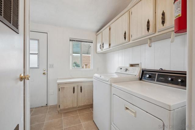 1831 Nova Gln, Escondido CA: https://media.crmls.org/mediaz/a015ea62-ae94-4616-a8e5-f26e21f312c6.jpg