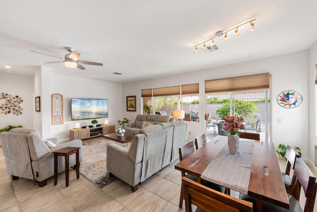 Image 9 of 51 For 35846 Palomino Way