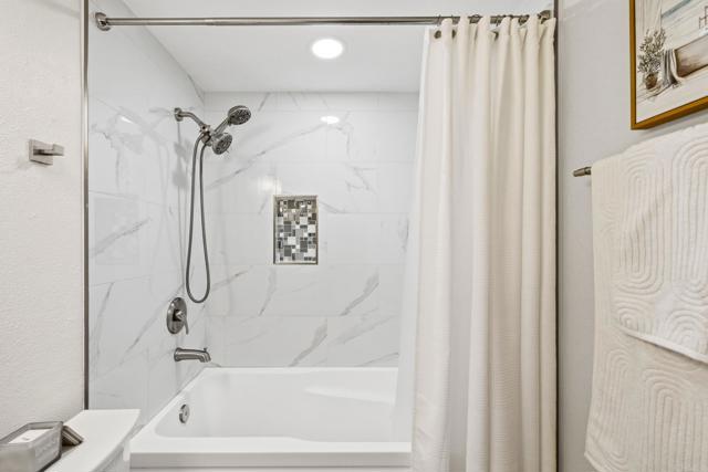 Detail Gallery Image 33 of 44 For 7255 Navajo Rd #C320,  San Diego,  CA 92119 - 2 Beds | 2 Baths