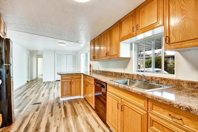 17 Pepperwood Way, Soquel CA: https://media.crmls.org/mediaz/a016ecad-41e5-433f-9b5d-cceef8ff1ed4.jpg