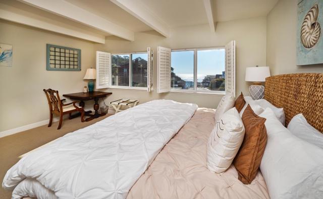 550 Sand Dollar Drive, Watsonville CA: https://media.crmls.org/mediaz/a017dc17-580e-4291-8854-f83070bcc2ed.jpg