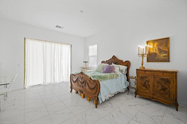 Detail Gallery Image 11 of 29 For 11986 Sagecrest, Corona,  CA 92883 - 2 Beds | 2 Baths