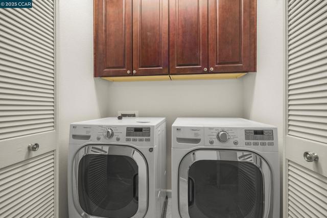 4650 Rimini Ct, Dublin CA: https://media.crmls.org/mediaz/a0181e16-5b37-4c6e-97db-740c0ee99067.jpg