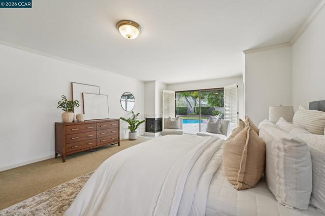 Image 23 of 44 For 34 Sherwood Ct