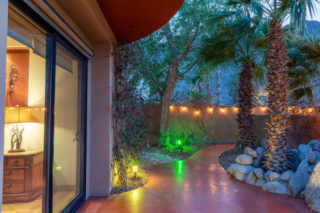 77170 Casa Del Sol, La Quinta CA: https://media.crmls.org/mediaz/a018564e-4c3f-4552-970d-4ba998b36653.jpg