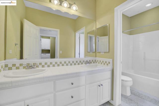 2743 Cathedral Cir, Brentwood CA: https://media.crmls.org/mediaz/a01874db-1932-4065-a32b-2cfca1d4a09c.jpg