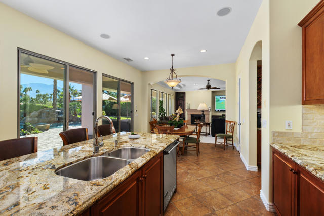 77869 Desert Drive, La Quinta CA: https://media.crmls.org/mediaz/a0193f06-b907-48be-b33e-cccbe2165c9f.jpg